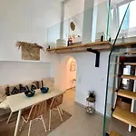 Tiny - 2 Min To Сasa de vacaciones